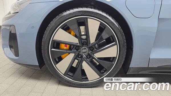 Audi e-tron GT 2022, фото 5