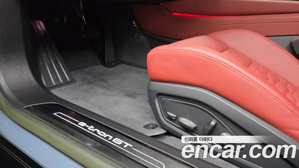 Audi e-tron GT 2022, фото 29