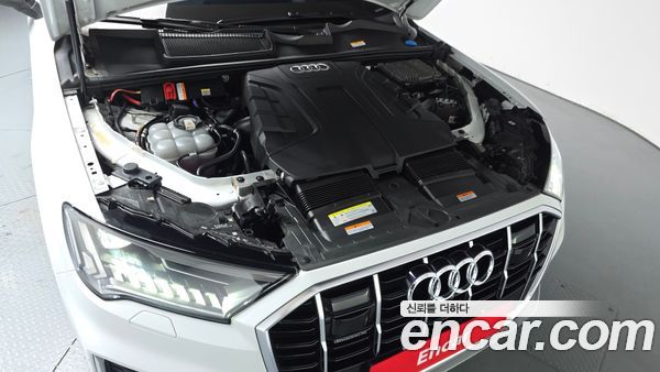 Audi Q7 2021, фото 5