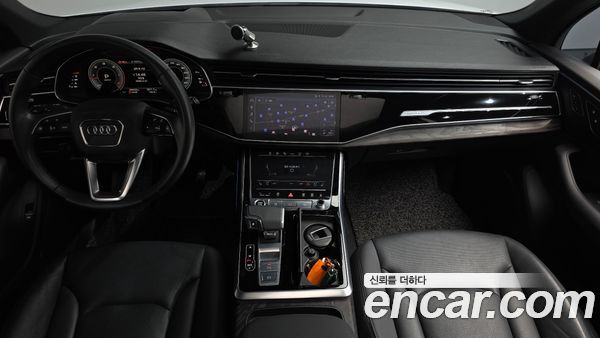 Audi Q7 2021, фото 9