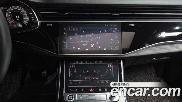 Audi Q7 2021, фото 19