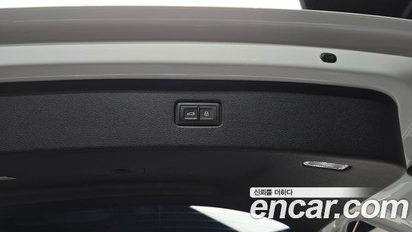 Audi Q7 2021, фото 25