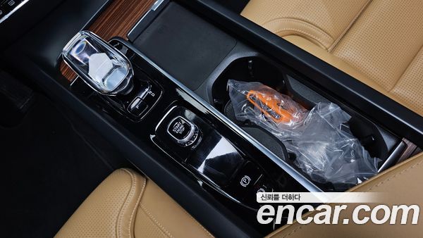 Volvo S60 2023, фото 11