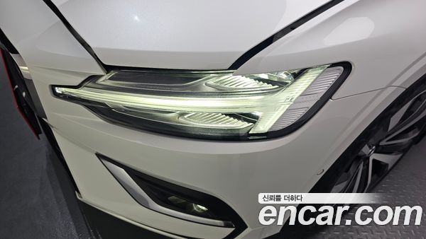 Volvo S60 2023, фото 7