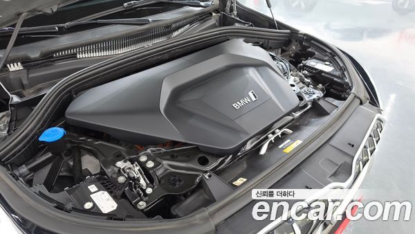 BMW iX1 2023, фото 6