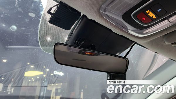 Hyundai Elantra 2023, фото 18
