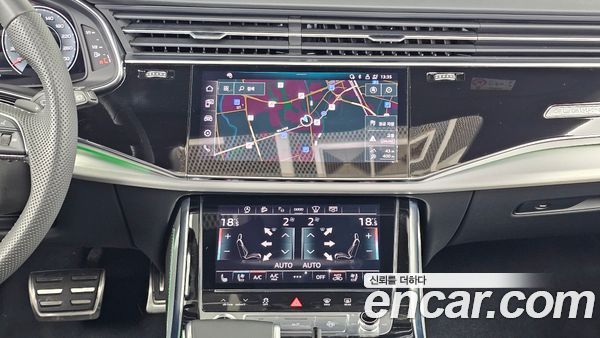 Audi Q8 2023, фото 20