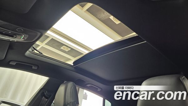 Audi Q8 2023, фото 24