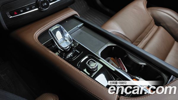 Volvo XC90 2023, фото 12