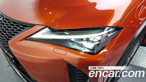 Lexus UX 2024, фото 8