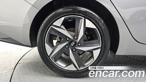 Hyundai Elantra 2021, фото 5