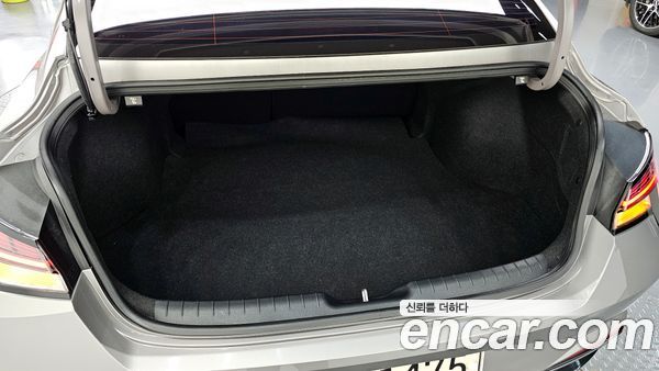 Hyundai Elantra 2021, фото 30
