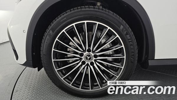 Mercedes-Benz GLC 2026, фото 4