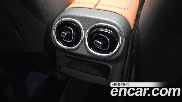 Mercedes-Benz GLC 2026, фото 30