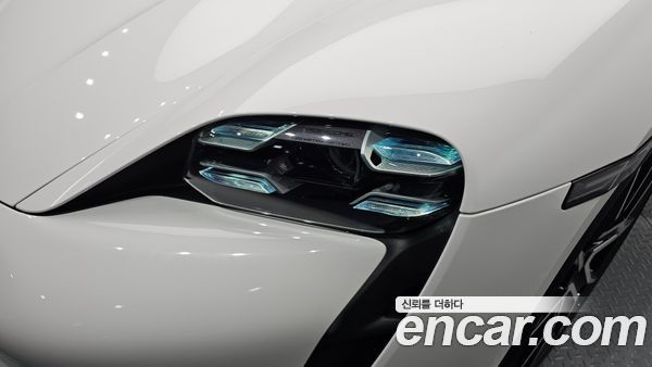 Porsche Taycan 2023, фото 8