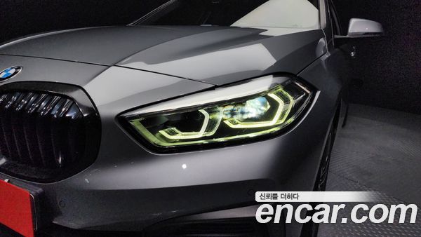 BMW 1 Series 2022, фото 8