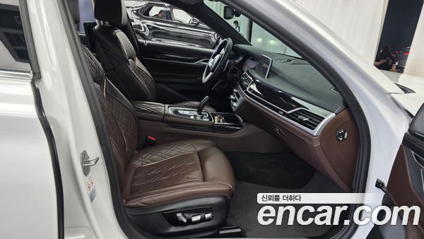 BMW 7 Series 2022, фото 16