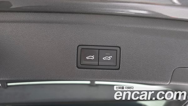 Volkswagen Touareg 2023, фото 20