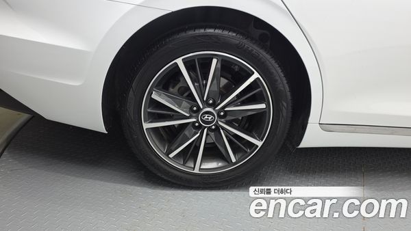 Hyundai Grandeur 2022, фото 5