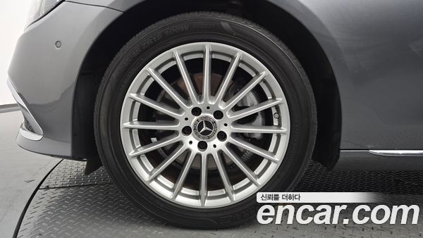 Mercedes-Benz E-Class 2021, фото 4