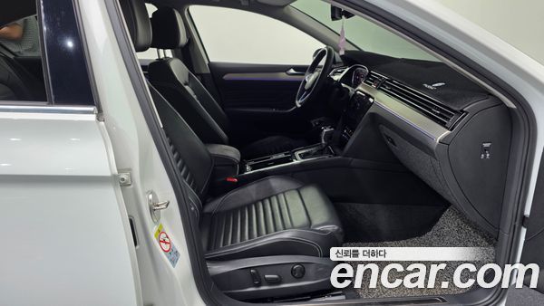 Volkswagen Passat 2021, фото 17