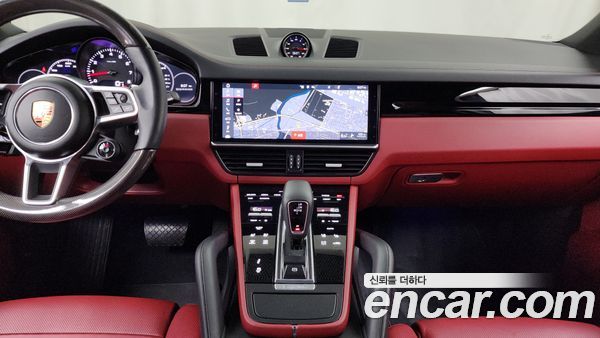 Porsche Cayenne 2020, фото 20