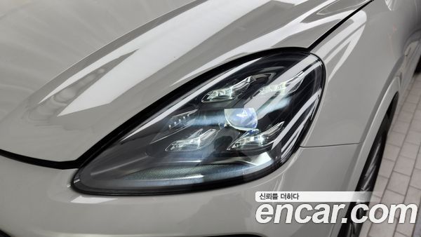 Porsche Cayenne 2020, фото 8