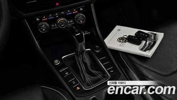 Volkswagen Jetta 2023, фото 9