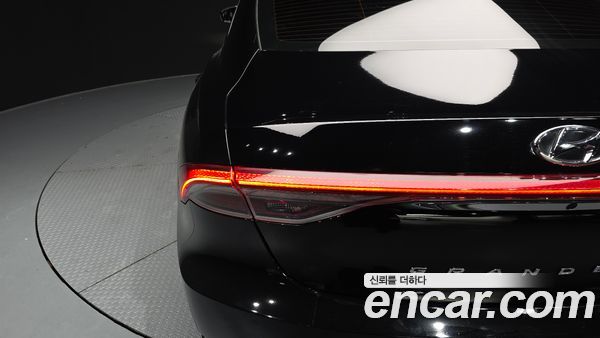 Hyundai Grandeur 2022, фото 9