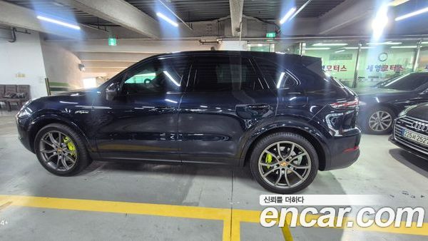 Porsche Cayenne 2021, фото 14