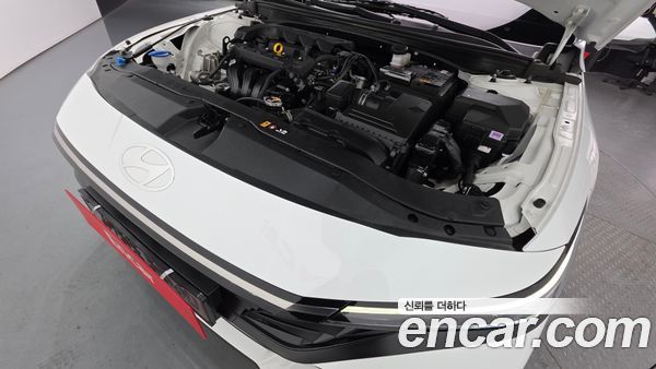 Hyundai Elantra 2024, фото 6