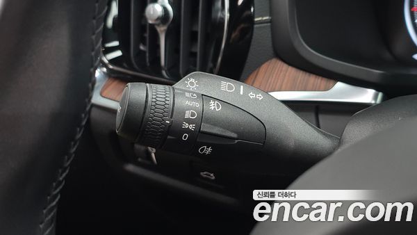 Volvo S60 2021, фото 28