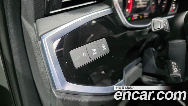 Audi Q3 2023, фото 18