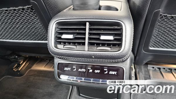 Mercedes-Benz GLS 2022, фото 30