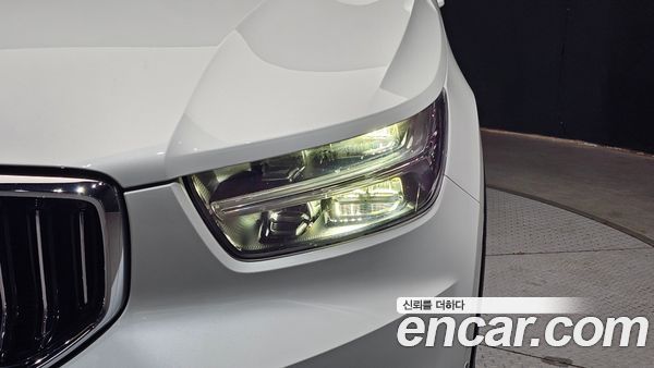 Volvo XC40 2022, фото 8
