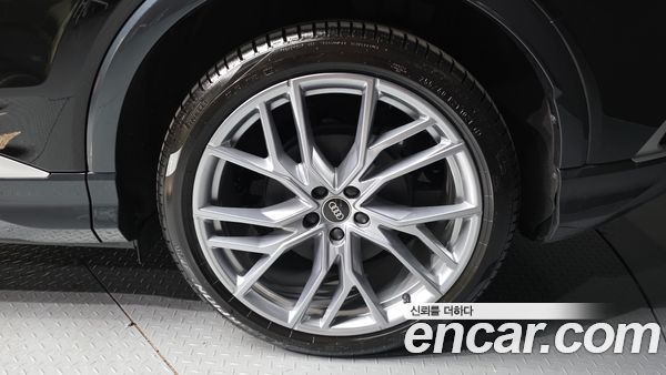 Audi Q4 e-tron 2026, фото 5