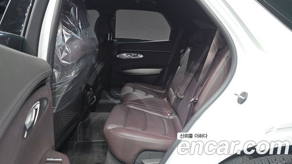Genesis GV70 2024, фото 18