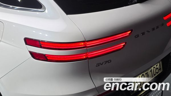 Genesis GV70 2024, фото 9