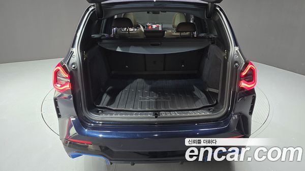 BMW iX3 2023, фото 31