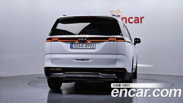 Kia Carnival 2023, фото 4