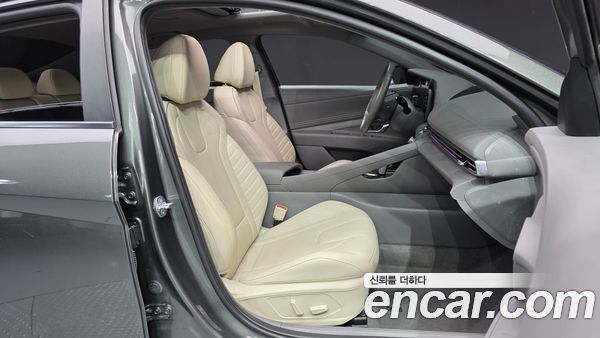 Hyundai Elantra 2024, фото 16