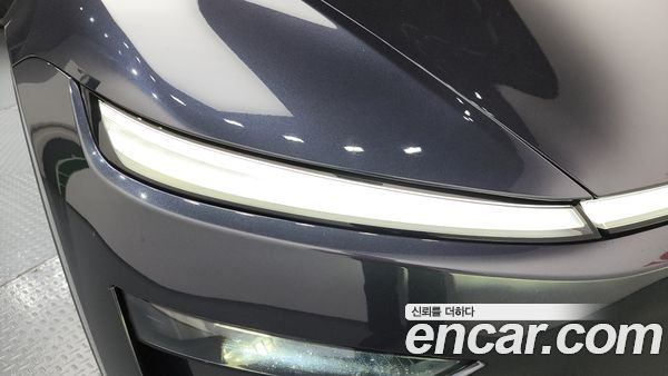 Tesla Model Y 2025, фото 8