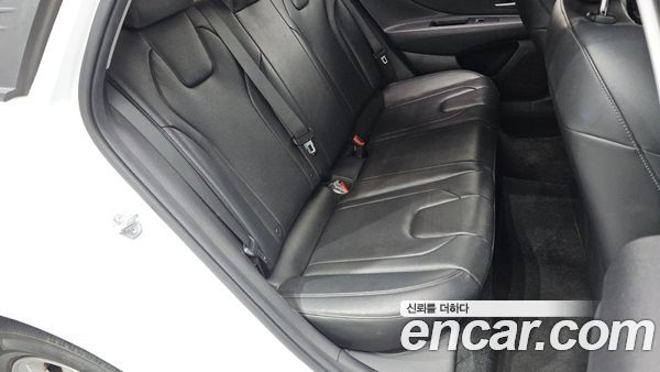 Hyundai Elantra 2021, фото 18
