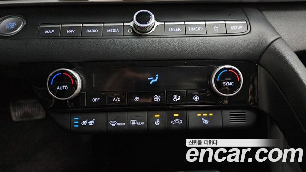 Hyundai Elantra 2021, фото 23