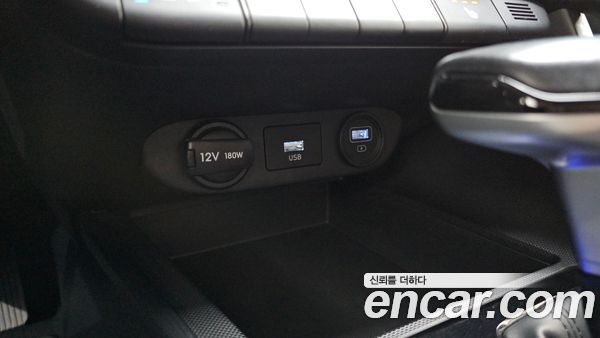 Hyundai Elantra 2021, фото 30