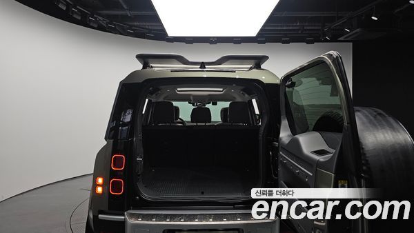 Land Rover Defender 2022, фото 26