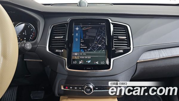 Volvo XC90 2021, фото 18