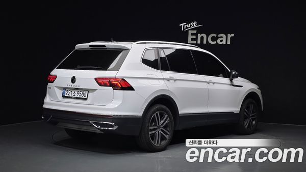 Volkswagen Tiguan 2023, фото 2