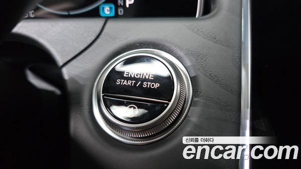 Mercedes-Benz E-Class 2025, фото 28