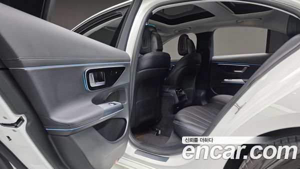 Mercedes-Benz E-Class 2025, фото 30